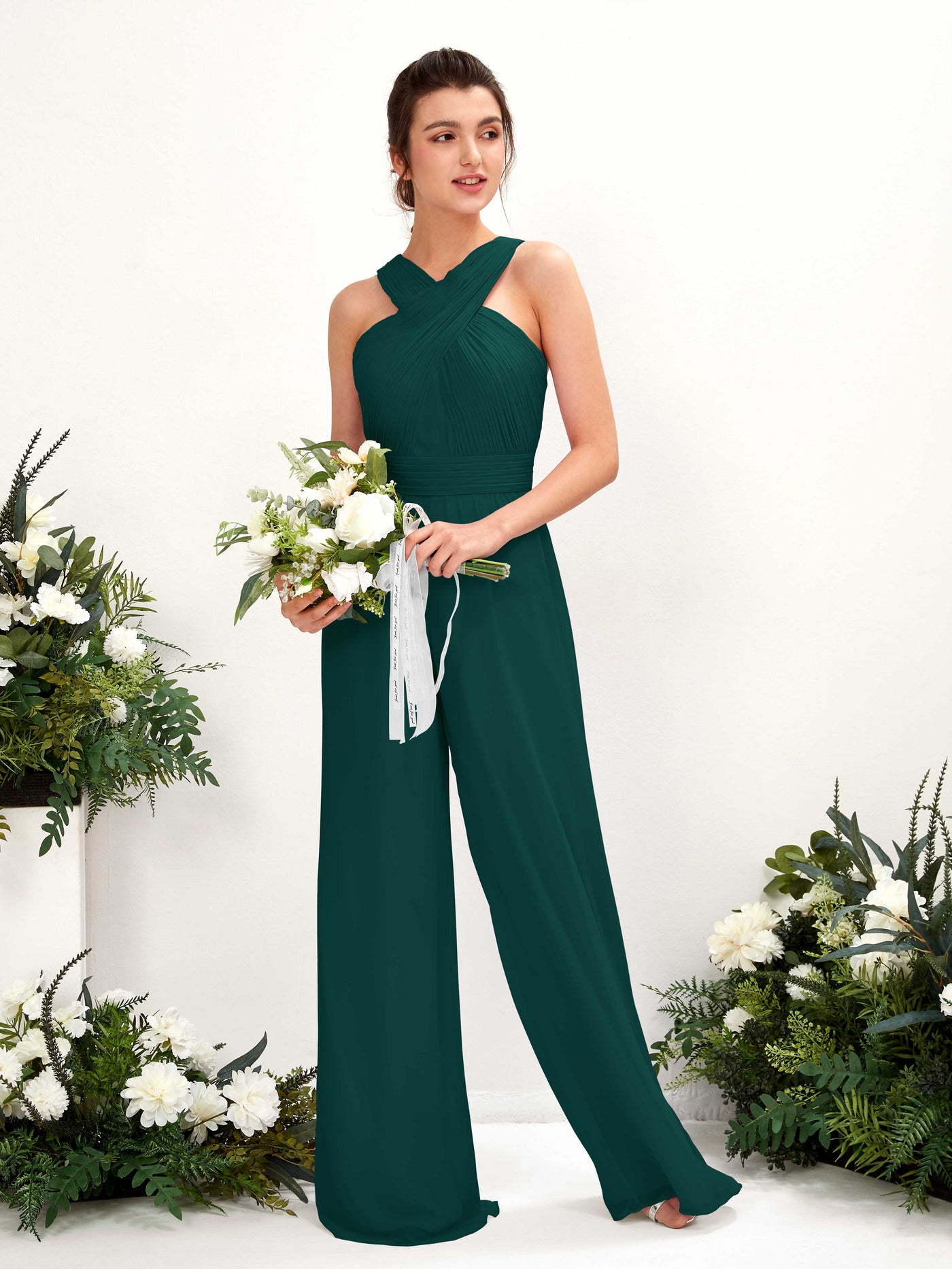 Carlyna Combinaison Encolure croisée Longueur ras du sol Mousseline froncé Robes de demoiselle d'honneur Émeraude Foncé #couleur_meraude-fonc