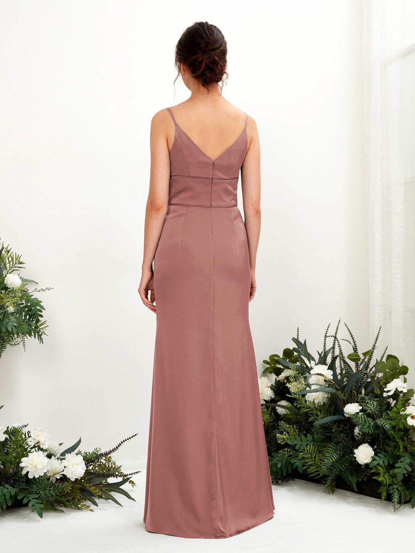 Carlyna Empire Col V Longueur Ras du Sol Satin Robe de Demoiselle d'Honneur Rose Du Désert #couleur_rose-du-d-sert