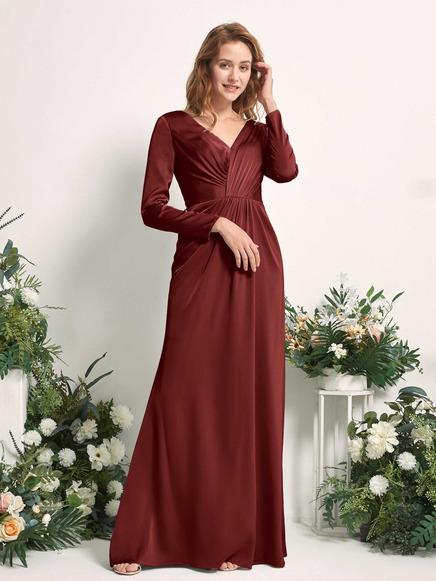 Carlyna Fourreau Col V Manches Longues Froncé Robes de demoiselle d'honneur Bordeaux #couleur_bordeaux
