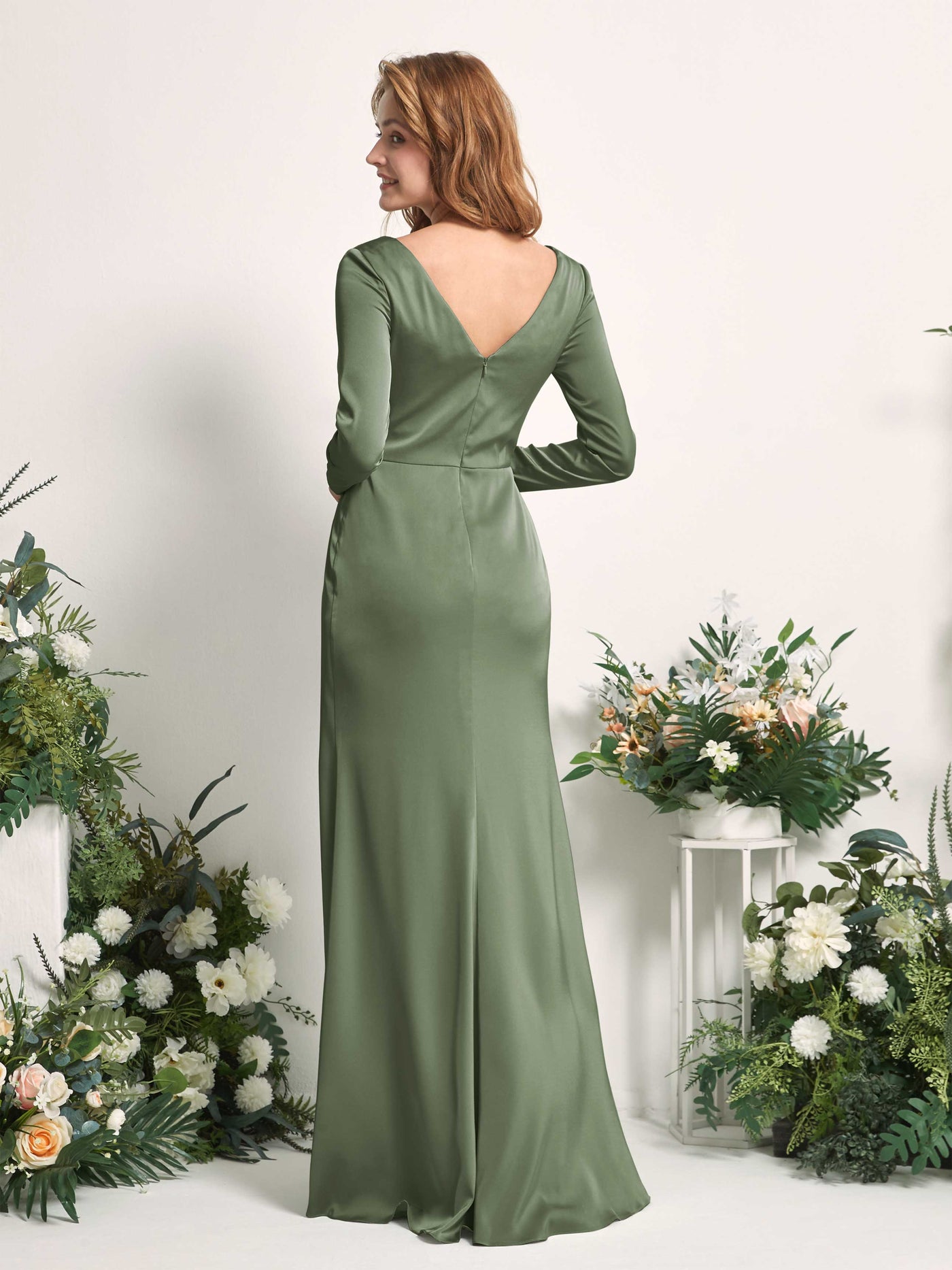 Carlyna Fourreau Col V Manches Longues Froncé Robes de demoiselle d'honneur Olive #couleur_olive