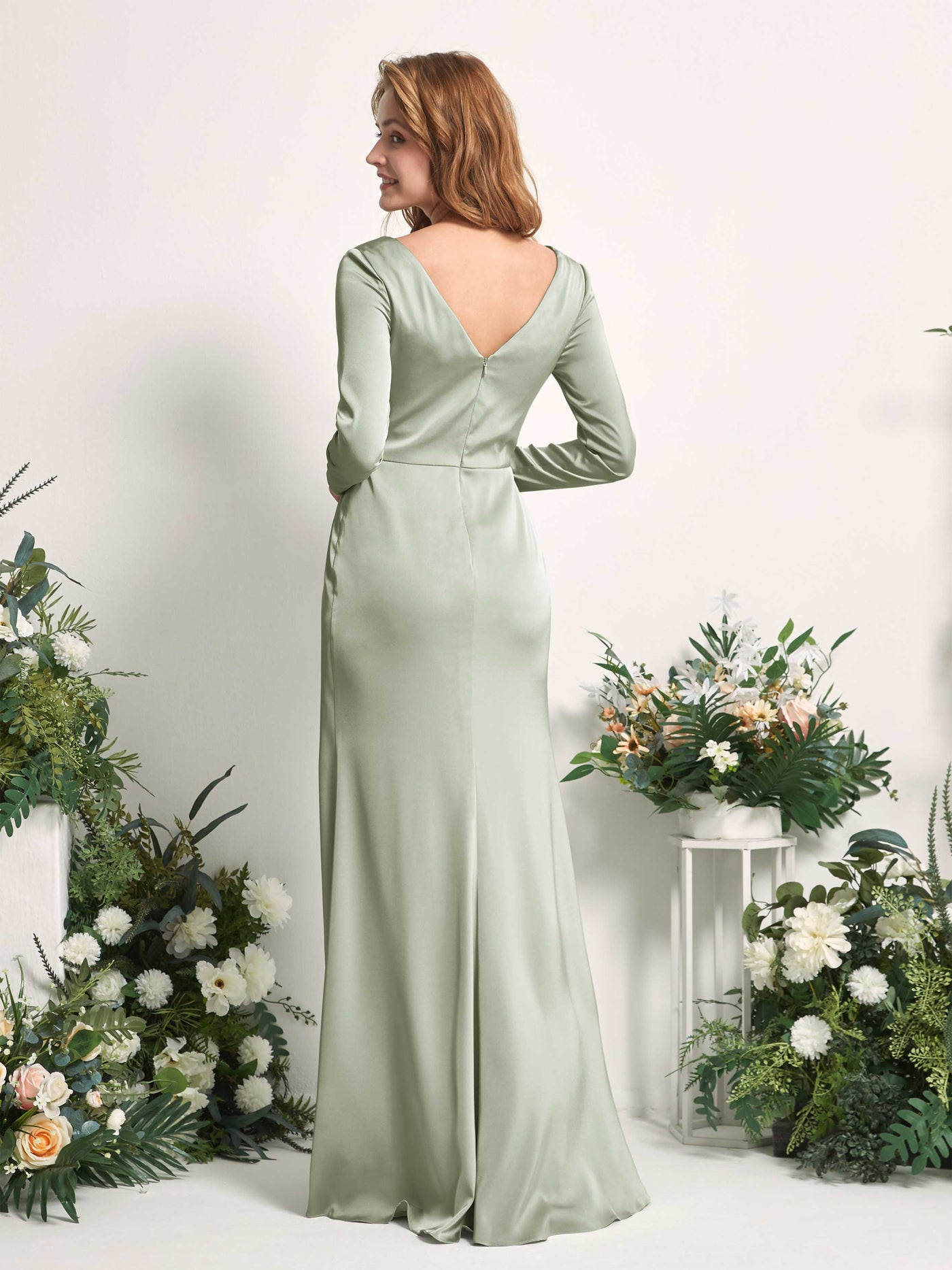 Carlyna Fourreau Col V Manches Longues Froncé Robes de demoiselle d'honneur Vert Sauge Foncé #couleur_vert-sauge-fonc