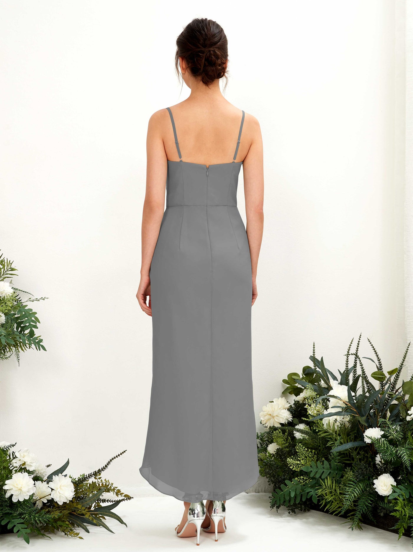 Carlyna Fourreau Longueur mollet Col V froncé robe de demoiselle d'honneur Gris Acier #couleur_gris-acier