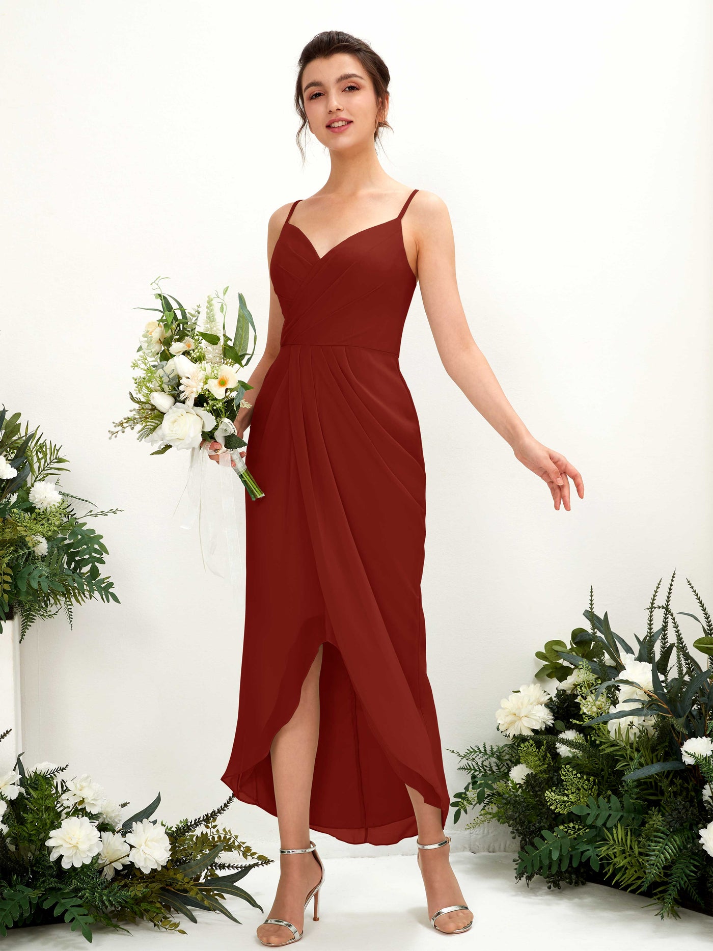 Carlyna Fourreau Longueur mollet Col V froncé robe de demoiselle d'honneur Rouille #couleur_rouille