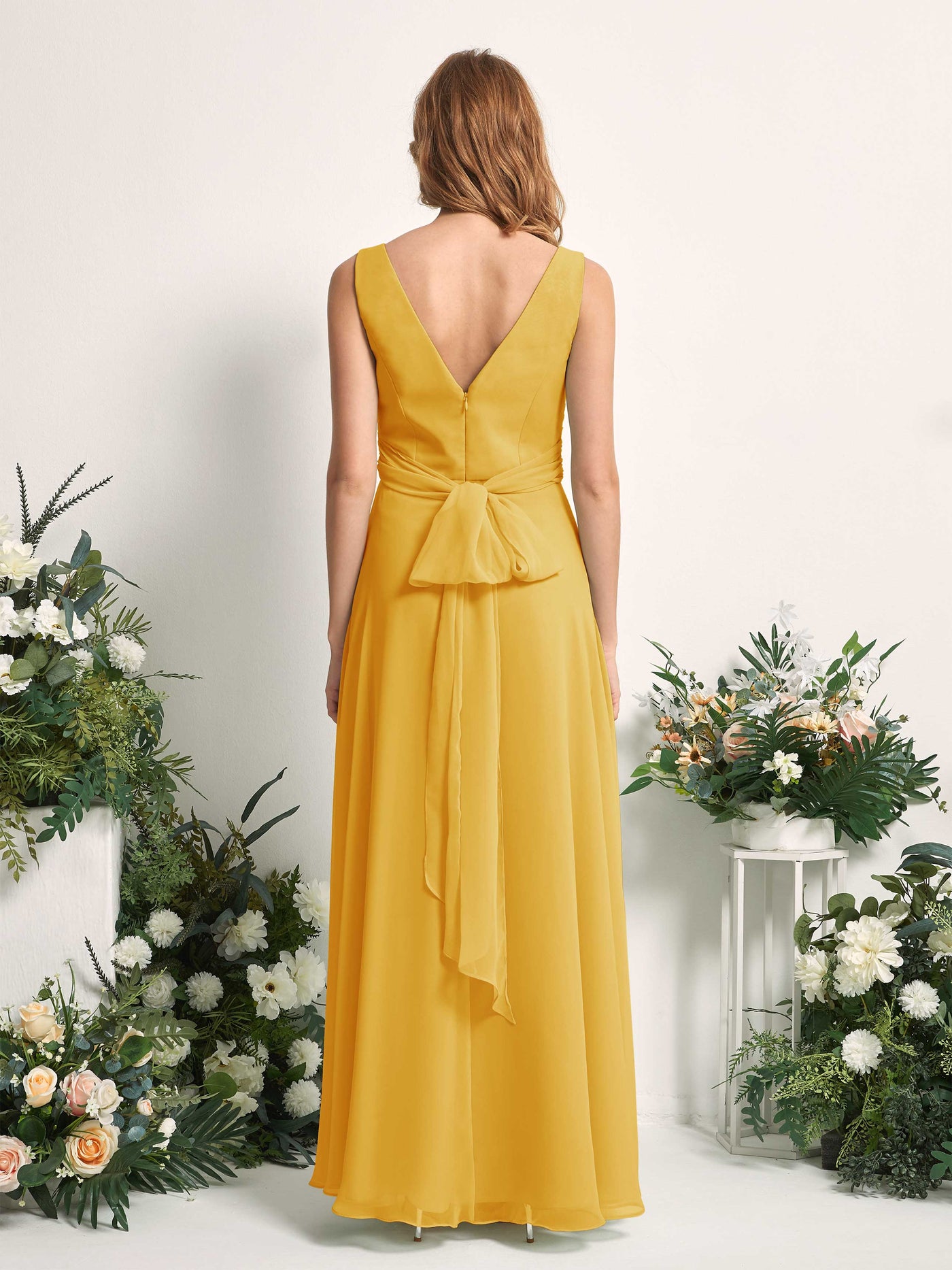 Carlyna Robe demoiselle d'honneur trapèze col V longueur ras du sol Jaune Moutard #couleur_jaune-moutard