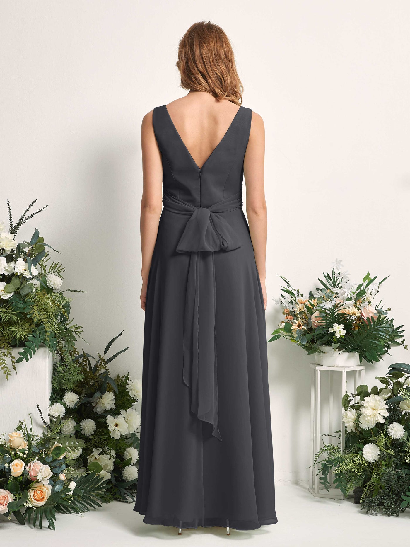 Carlyna Robe demoiselle d'honneur trapèze col V longueur ras du sol Étain #couleur_tain