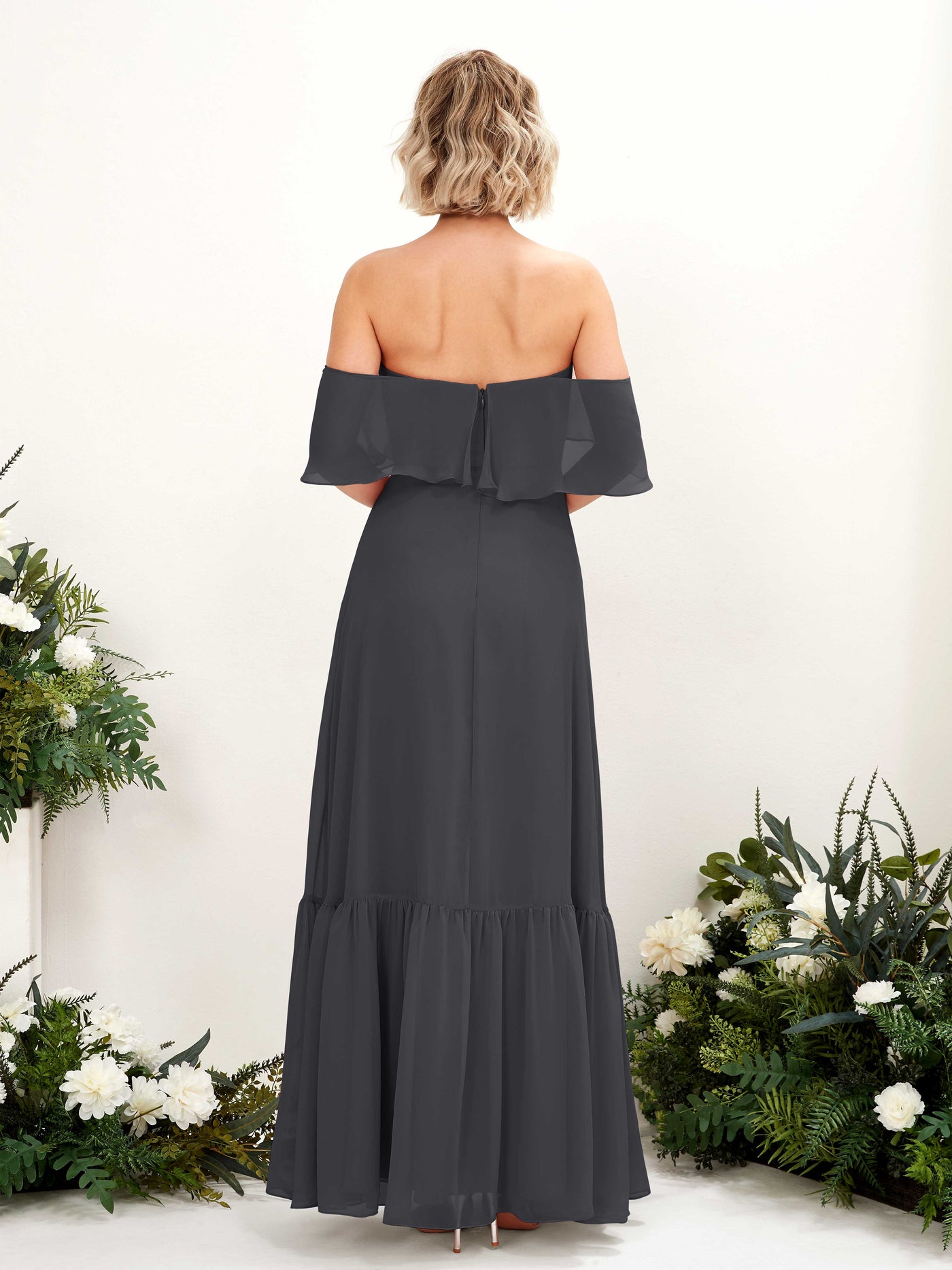 Carlyna Robe demoiselle d'honneur Trapèze Épaule Dénudée Longueur ras du sol Mousseline Étain #couleur_tain