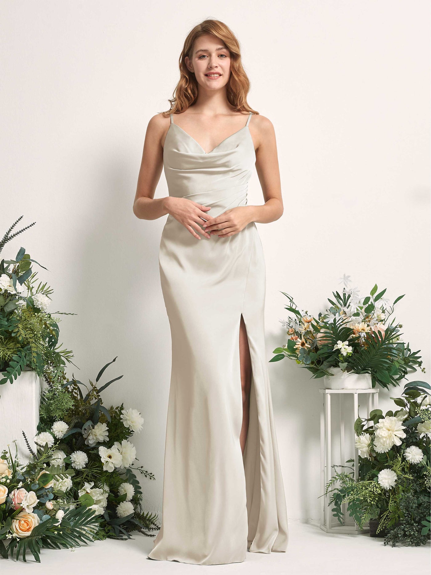 Carlyna Robe sirène Col V Longueur ras du sol Satin pour demoiselles d'honneur Champagne #couleur_champagne