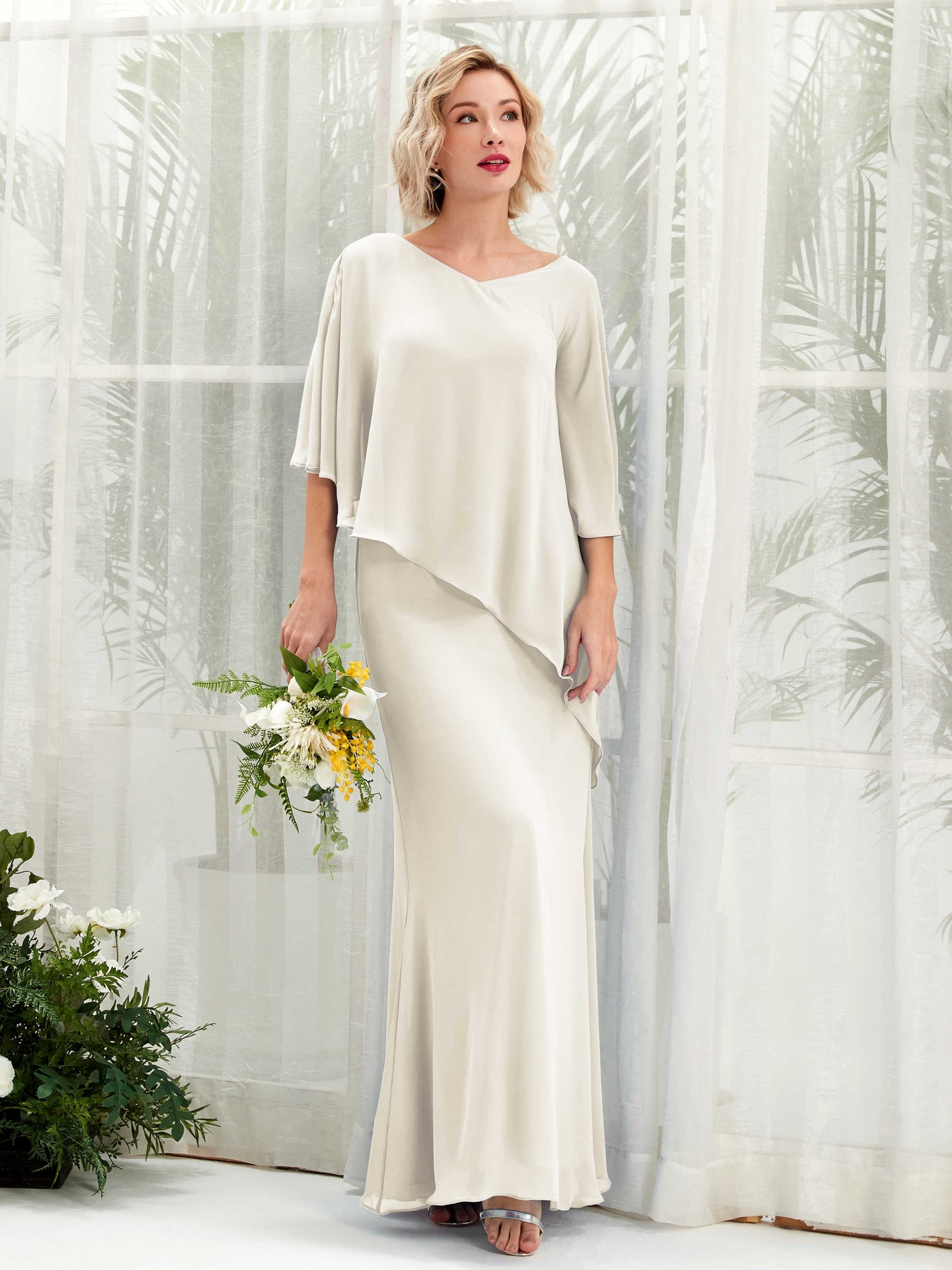 Carlyna Robe trapèze asymétrique manches cape demoiselle d'honneur Ivoire #couleur_ivoire