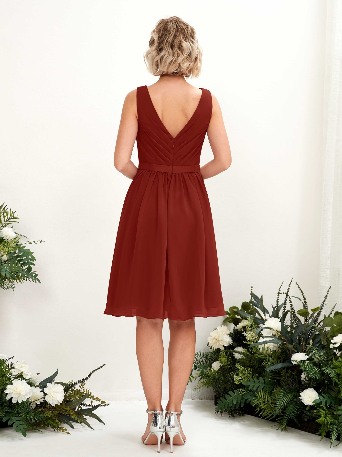 Carlyna Robe trapèze avec col V longueur genou mousseline Rouille #couleur_rouille