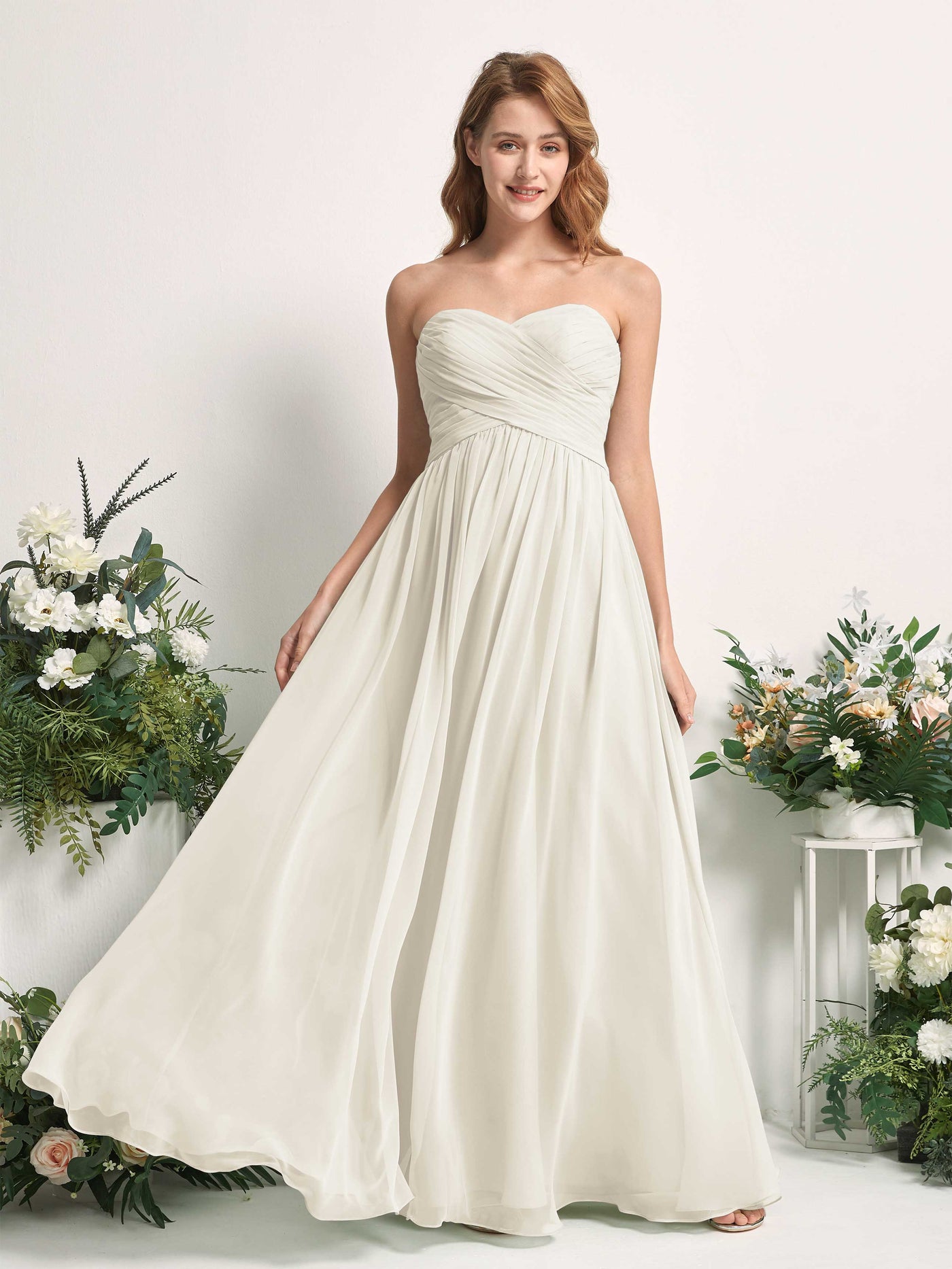 Carlyna Robe Trapèze Col cœur Longueur ras du sol Mousseline Froncé Demoiselle d'honneur Ivoire #couleur_ivoire