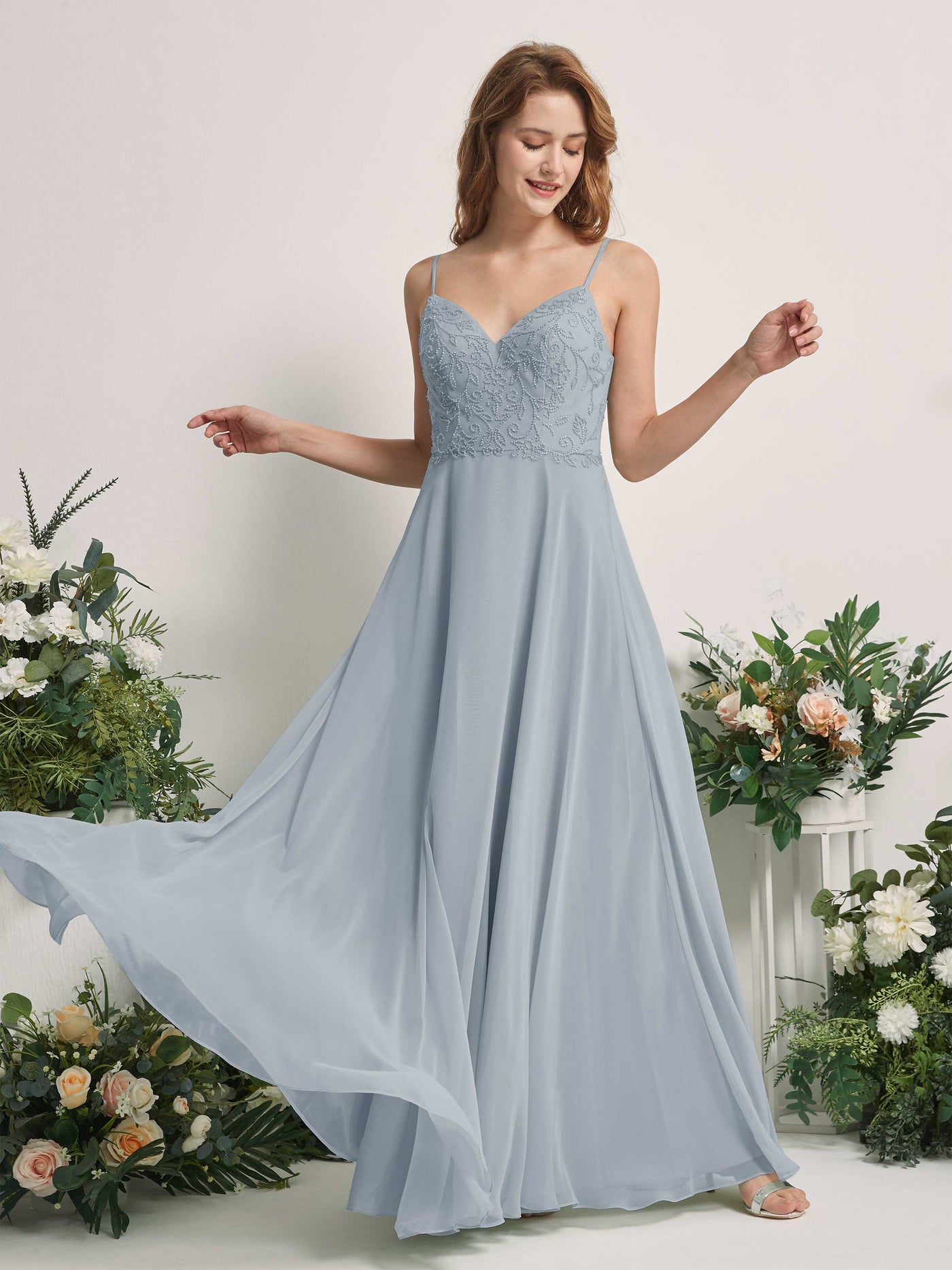 Carlyna Robe trapèze Col V Bretelles spaghetti Longueur ras du sol Demoiselle d'honneur Bleu Poussiéreux Amélioré #couleur_bleu-poussi-reux-am-lior