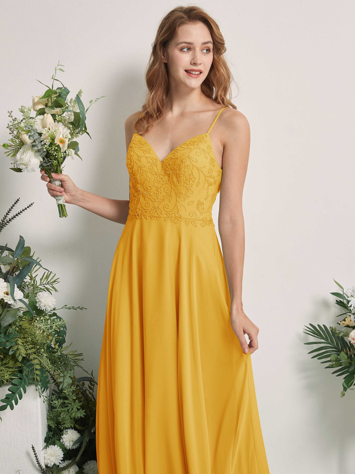 Carlyna Robe trapèze Col V Bretelles spaghetti Longueur ras du sol Demoiselle d'honneur Jaune Moutard #couleur_jaune-moutard