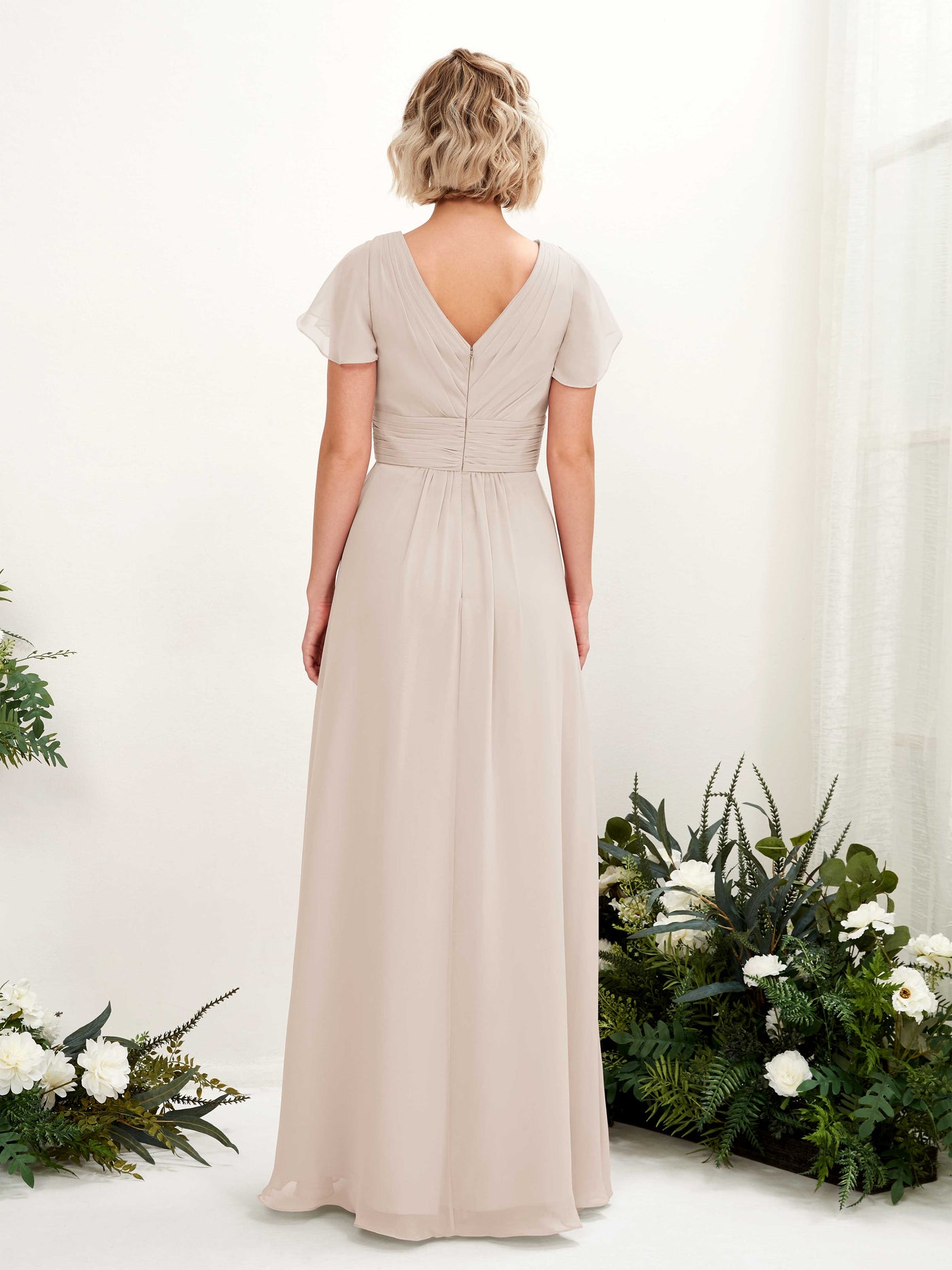 Carlyna Robe trapèze col V encolure croisée manches papillon longueur ras du sol Champagne #couleur_champagne