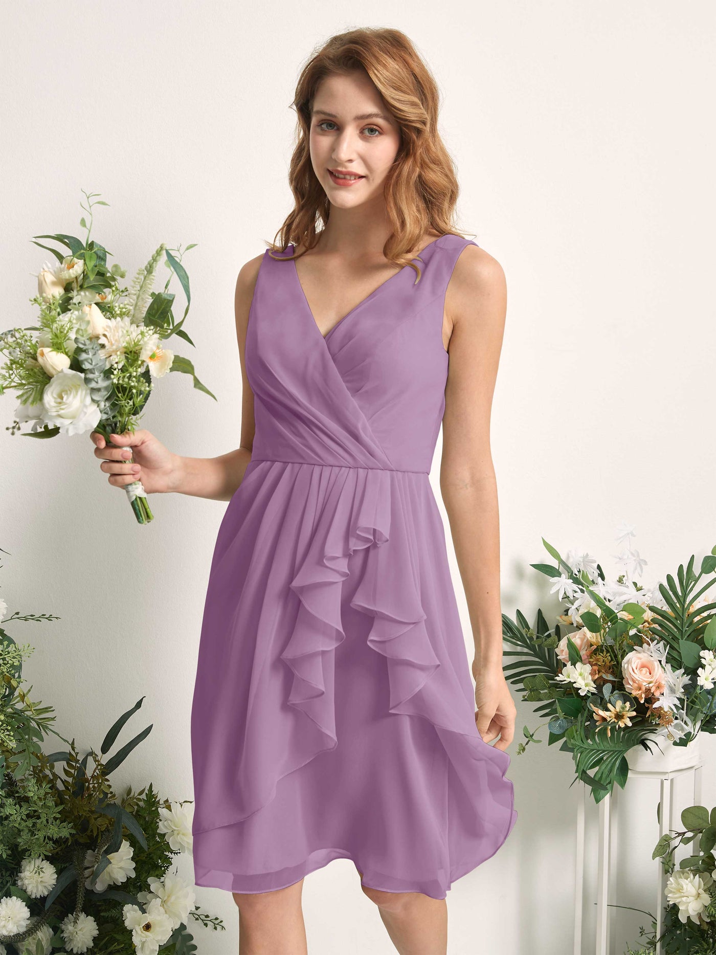 Carlyna Robe trapèze col V longueur genou mousseline demoiselle d'honneur Brume Orchidée #couleur_brume-orchid-e
