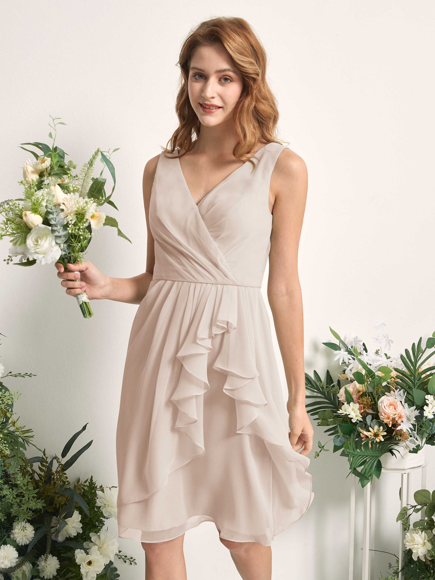 Carlyna Robe trapèze col V longueur genou mousseline demoiselle d'honneur Champagne #couleur_champagne