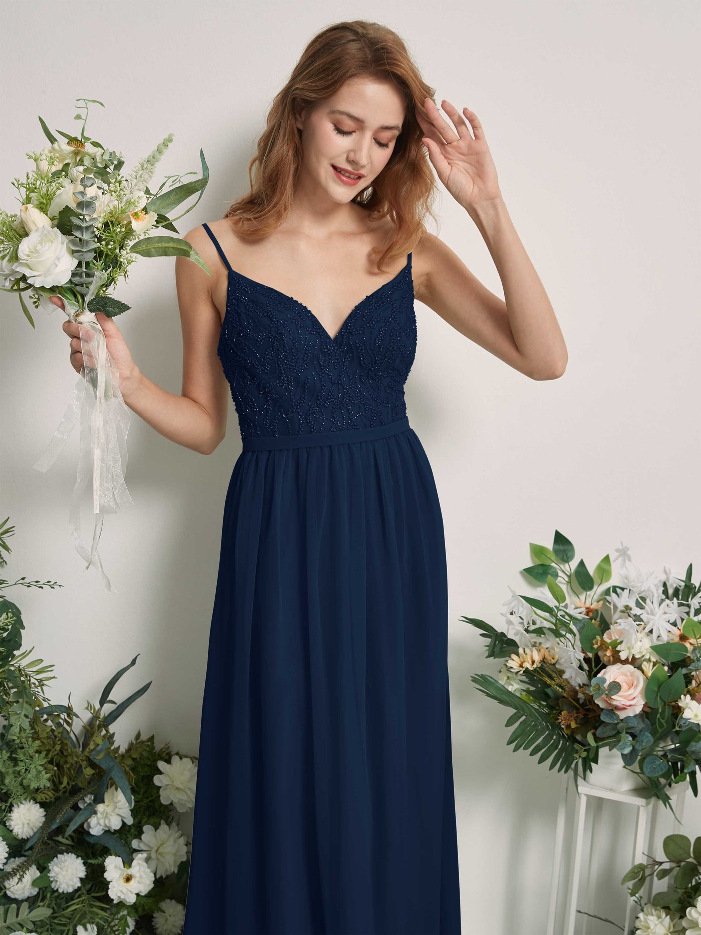 Carlyna Robe Trapèze Col V Longueur ras du sol Froncé Demoiselle d'honneur Bleu Marine #couleur_bleu-marine