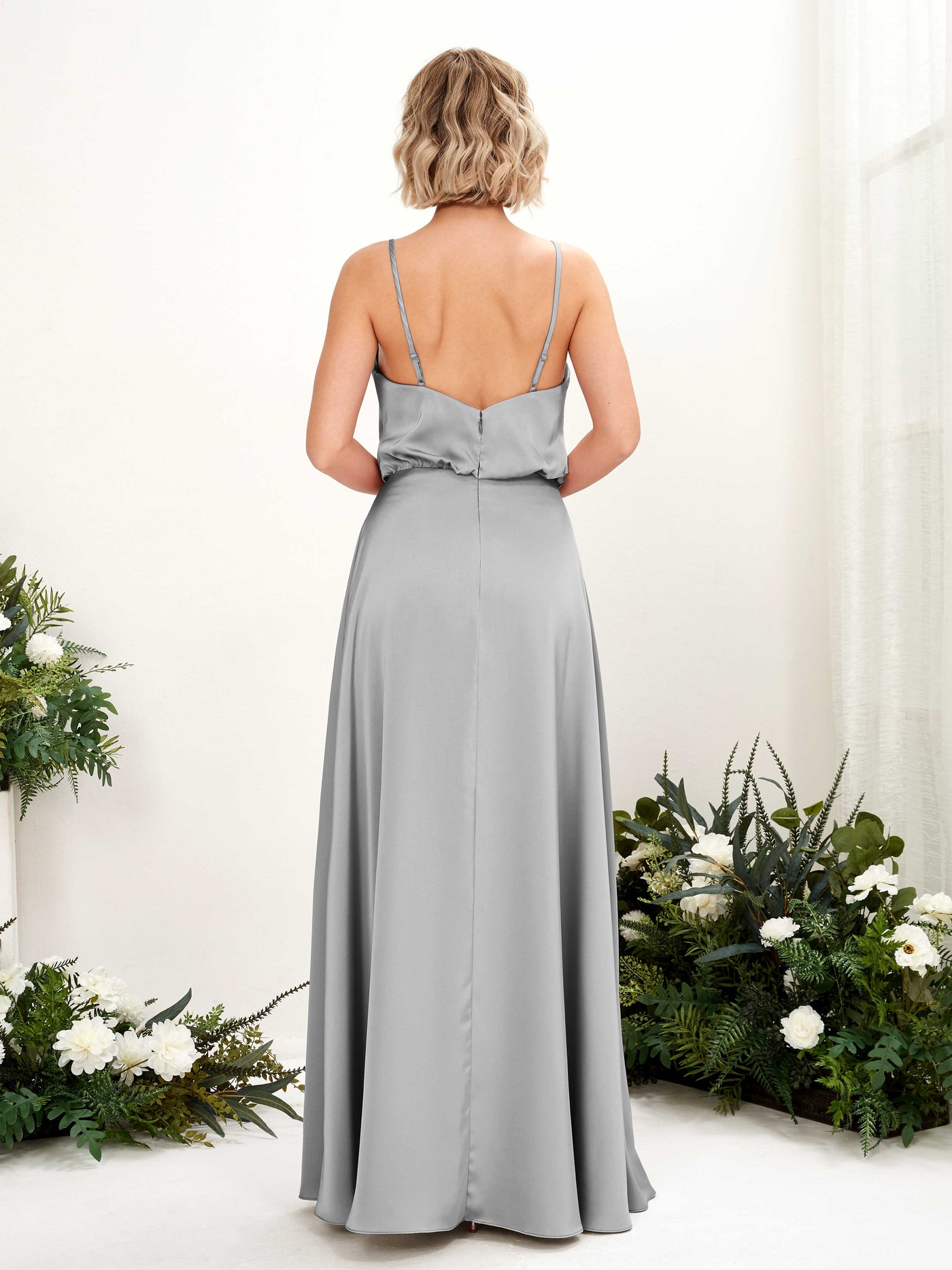Carlyna Robe Trapèze Col V Longueur ras du sol Robes de demoiselle d'honneur Gris Boussole #couleur_gris-boussole