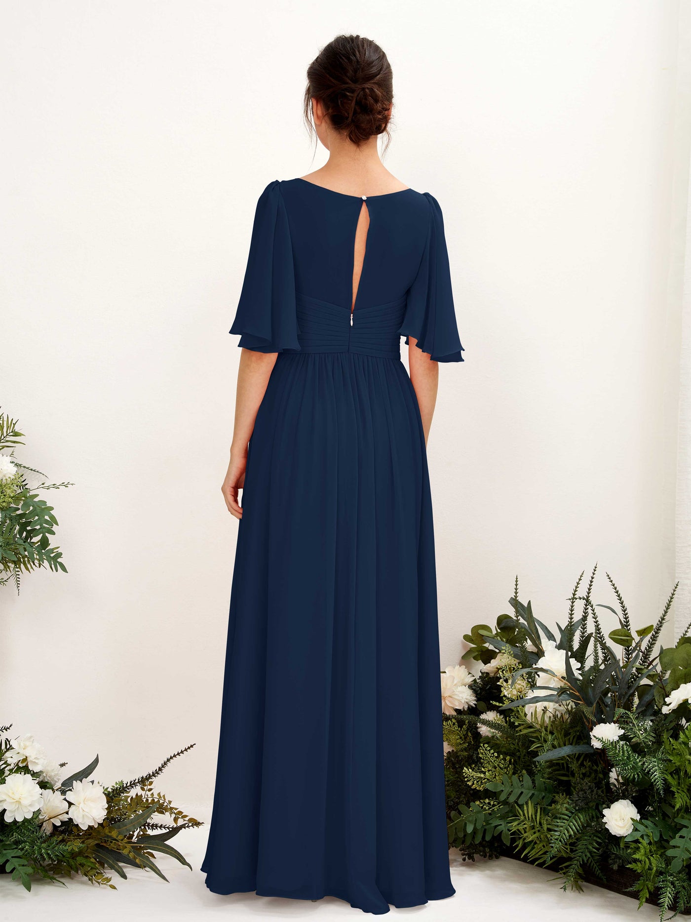 Carlyna Robe trapèze col V manches courtes longueur ras du sol en mousseline Bleu Marine #couleur_bleu-marine