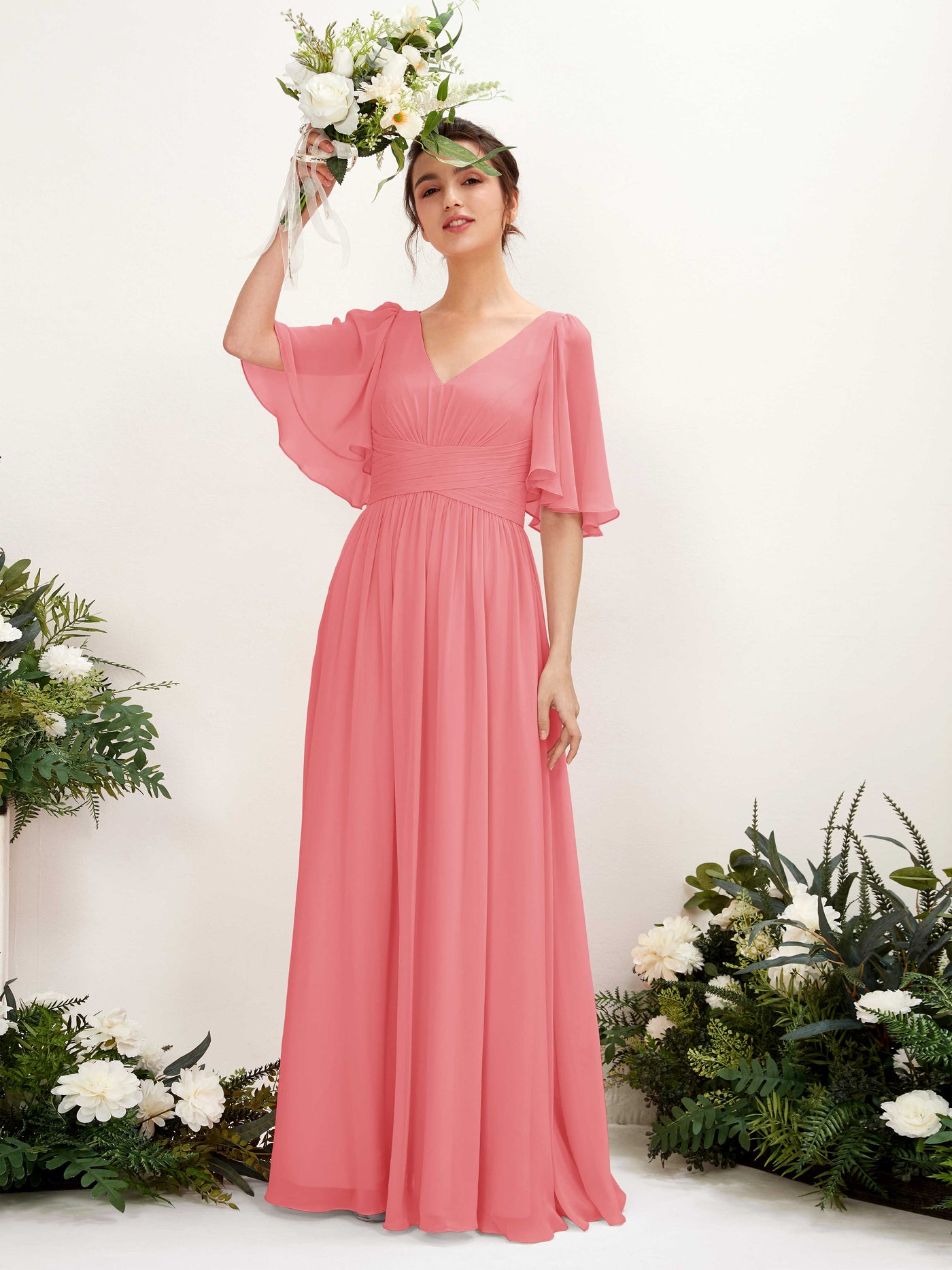 Carlyna Robe trapèze col V manches courtes longueur ras du sol en mousseline Rose Corail #couleur_rose-corail