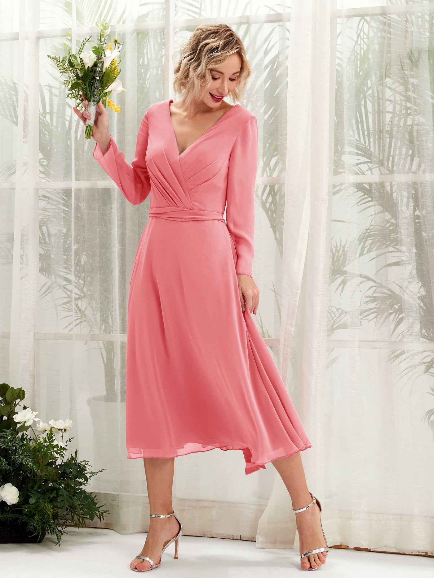 Carlyna Robe trapèze Col V Manches longues Longueur mollet Robe de demoiselle d'honneur Rose Corail #couleur_rose-corail