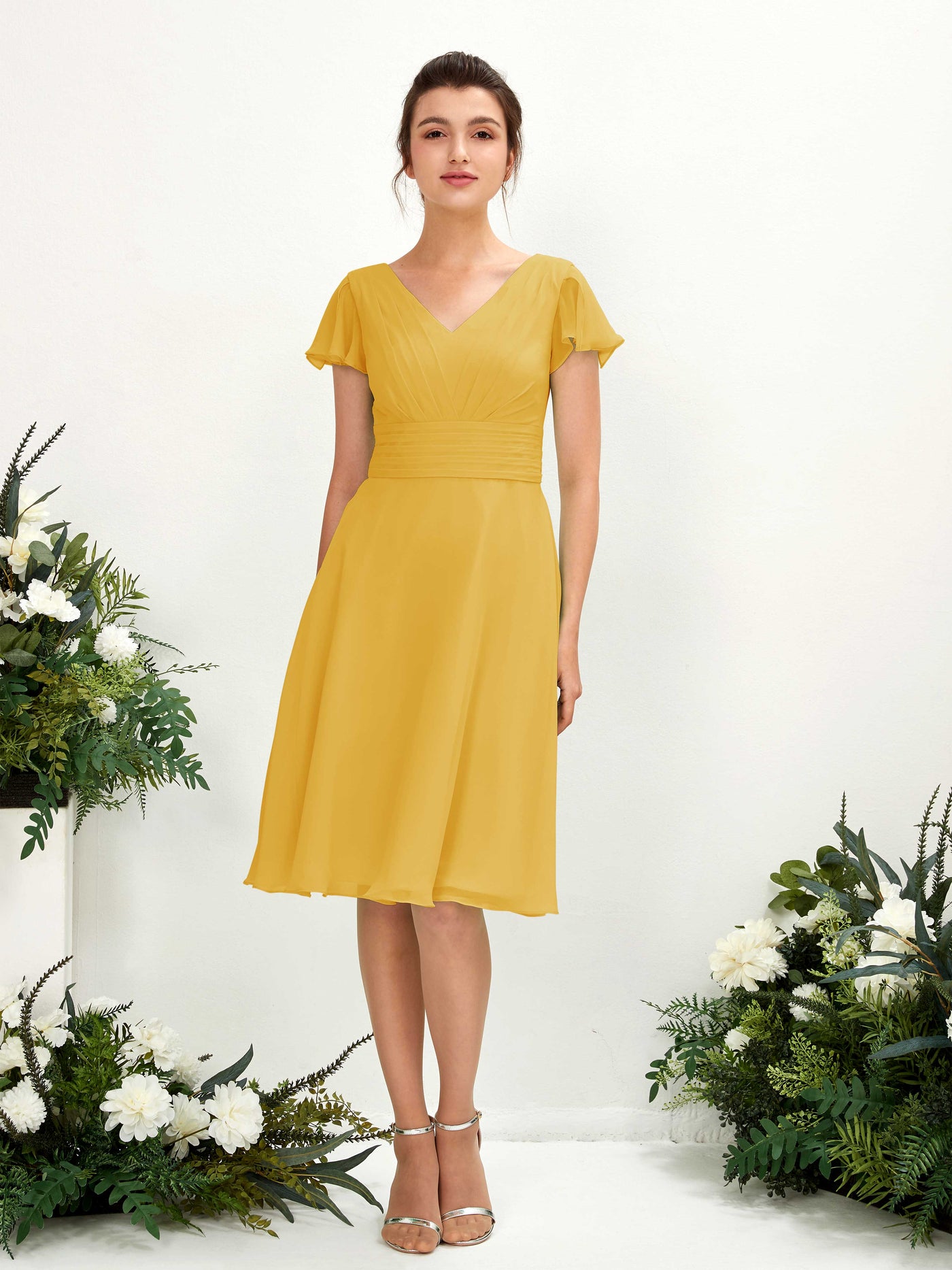 Carlyna Robe trapèze col V manches papillon longueur genou mousseline Jaune Moutard #couleur_jaune-moutard