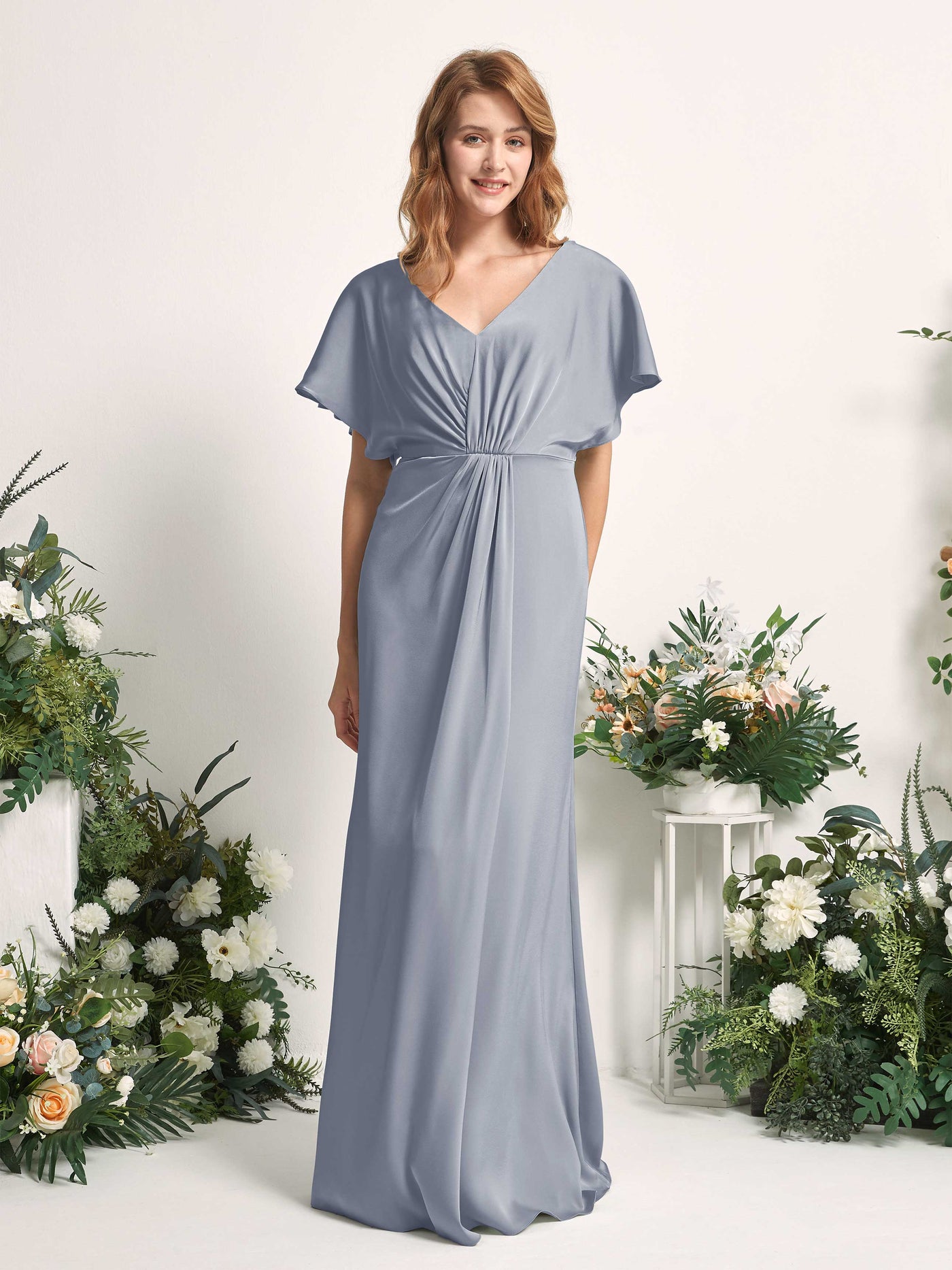 Carlyna Robe trapèze col V manches papillon robe de demoiselle d'honneur longueur ras du sol Bleu Poussiéreux #couleur_bleu-poussi-reux