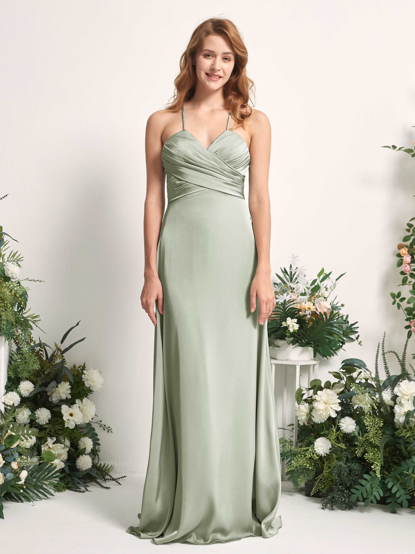 Carlyna Robe trapèze col V satin demoiselle d'honneur Vert Sauge Foncé #couleur_vert-sauge-fonc