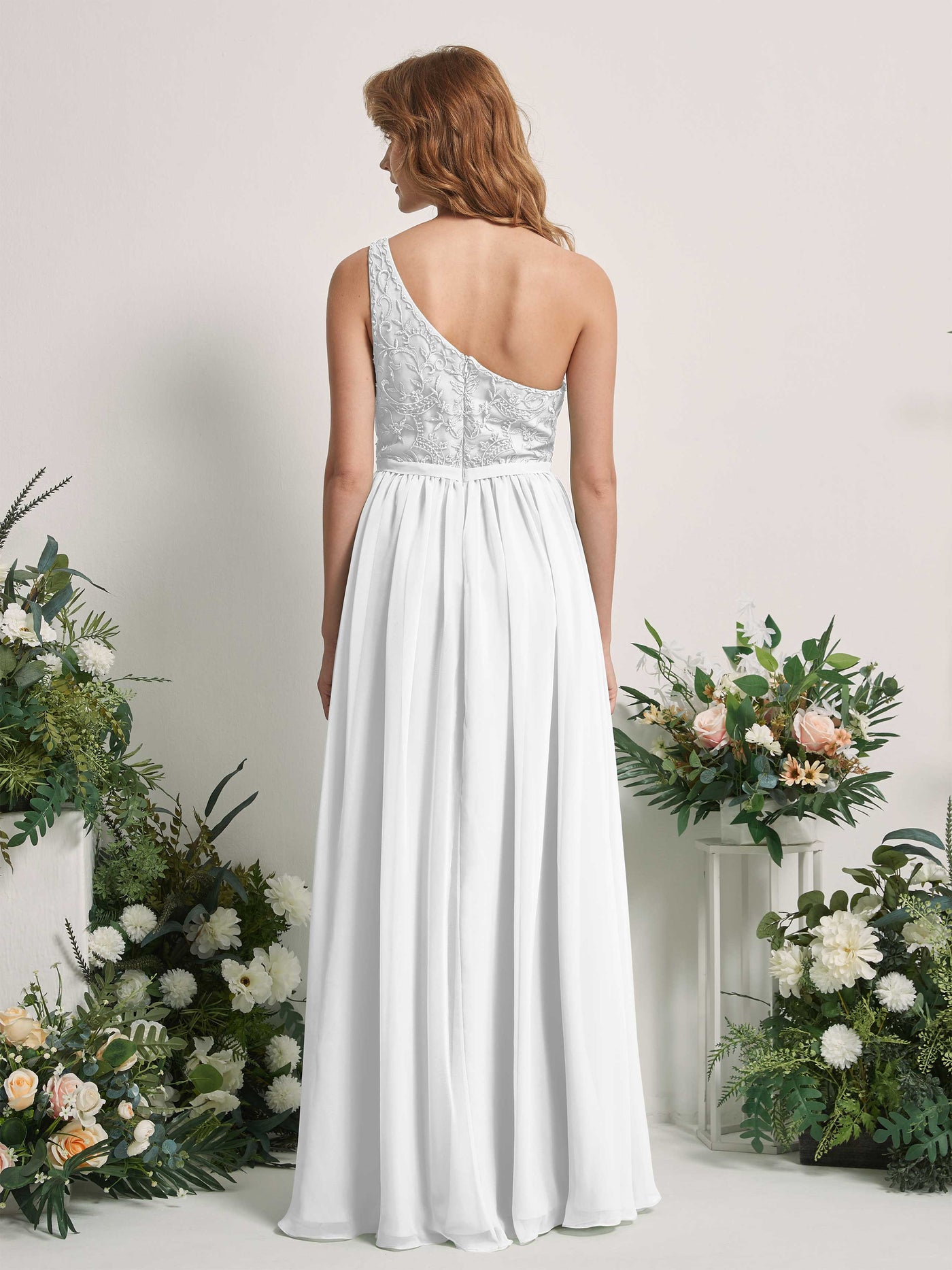 Carlyna Robe trapèze Décolleté asymétrique Longueur ras du sol Mousseline demoiselle d'honneur Blanc #couleur_blanc