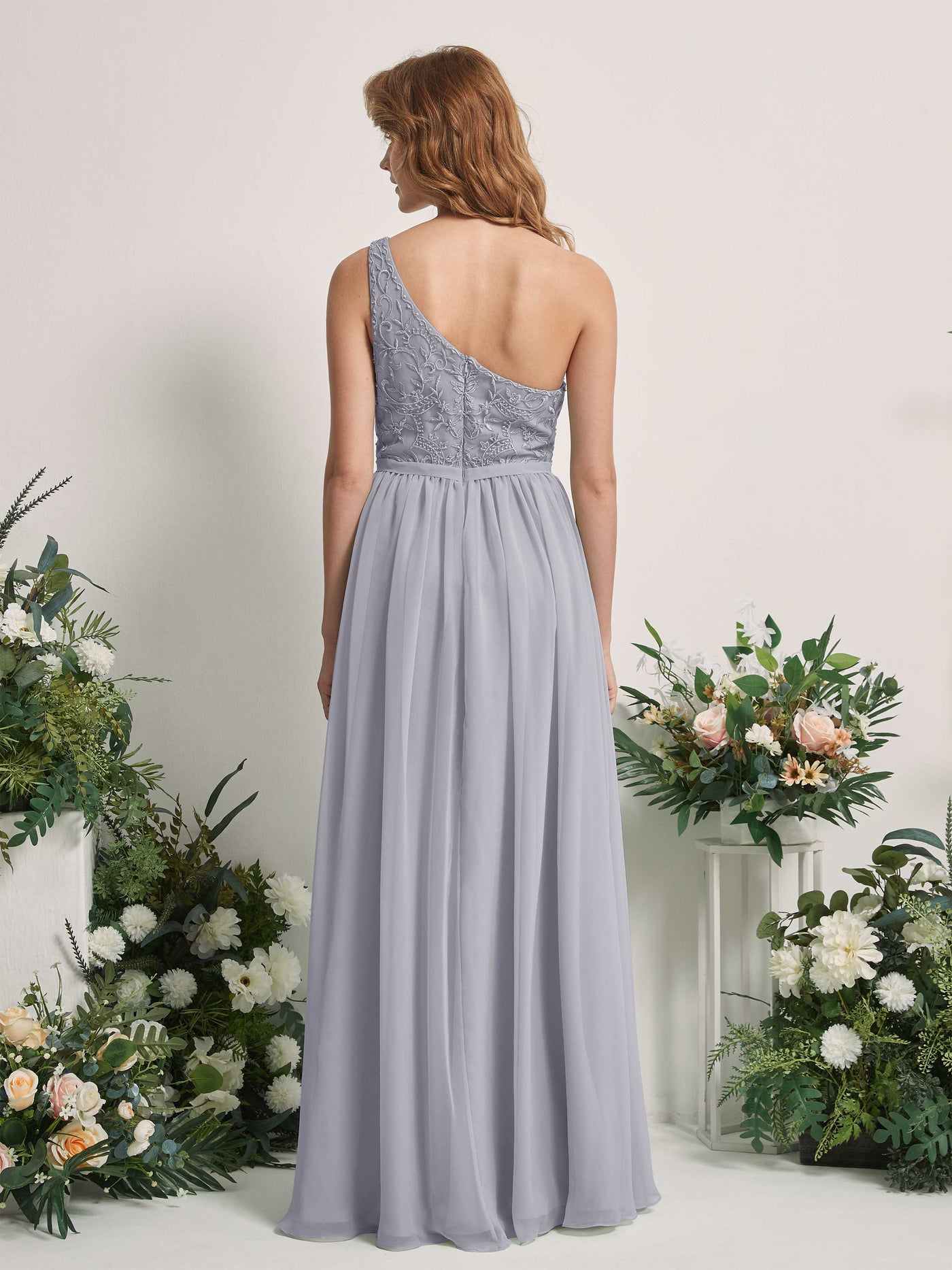 Carlyna Robe trapèze Décolleté asymétrique Longueur ras du sol Mousseline demoiselle d'honneur Lavande Poudrée #couleur_lavande-poudr-e
