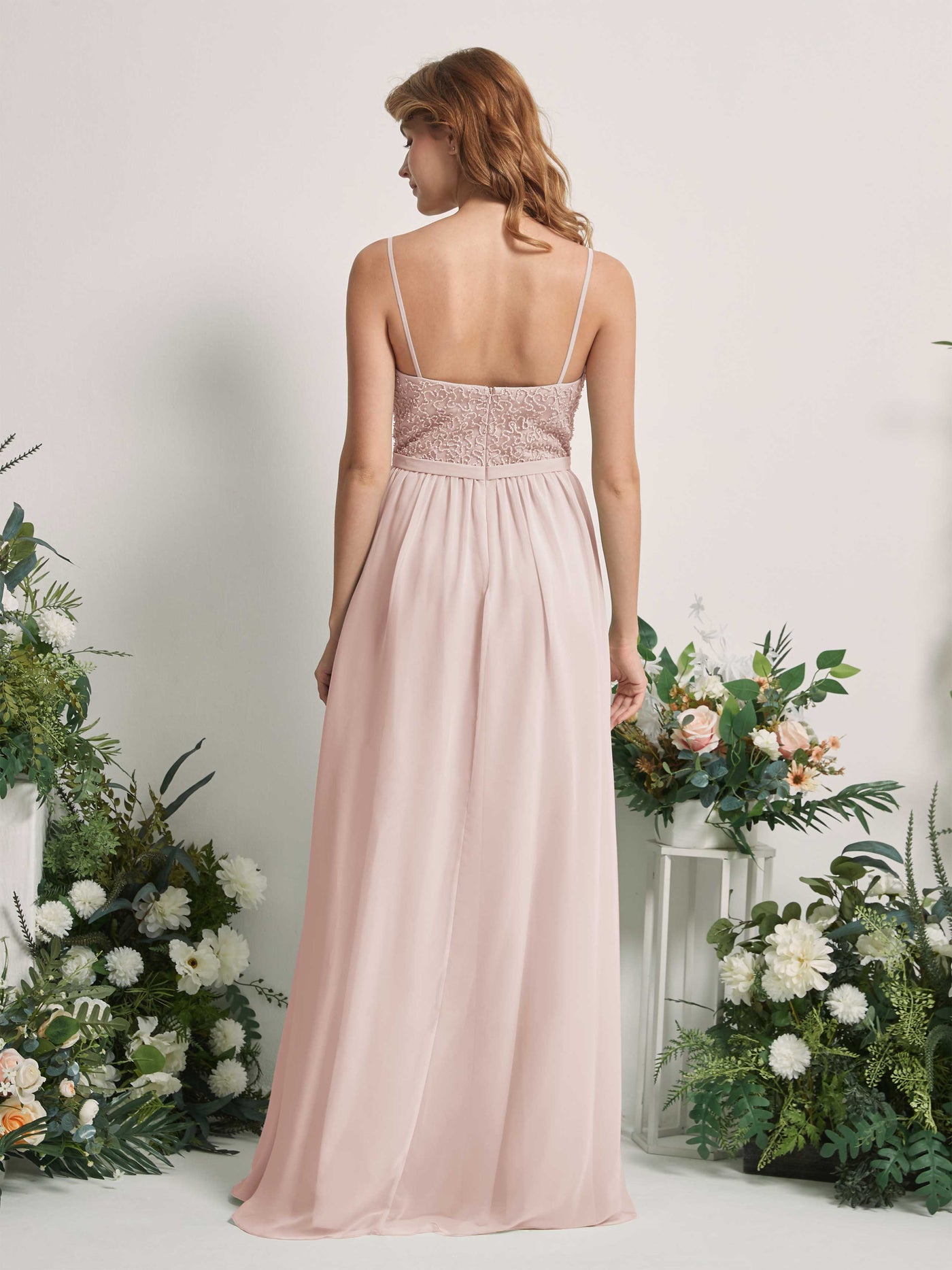 Carlyna Robe Trapèze Encolure dégagée Longue Mousseline Robes de demoiselle d'honneur Biscotti #couleur_biscotti
