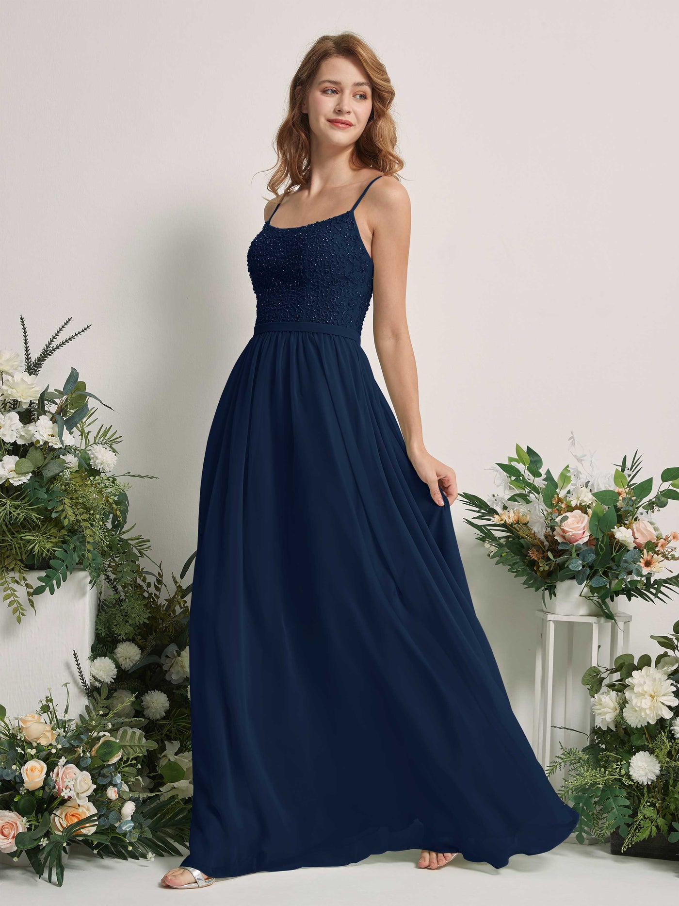 Carlyna Robe Trapèze Encolure dégagée Longue Mousseline Robes de demoiselle d'honneur Bleu Marine #couleur_bleu-marine