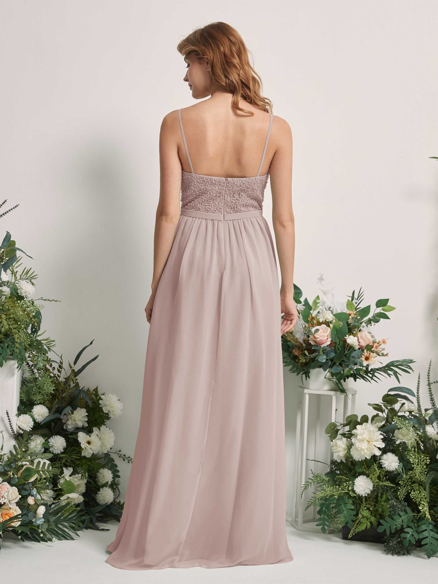 Carlyna Robe Trapèze Encolure dégagée Longue Mousseline Robes de demoiselle d'honneur Taupe #couleur_taupe