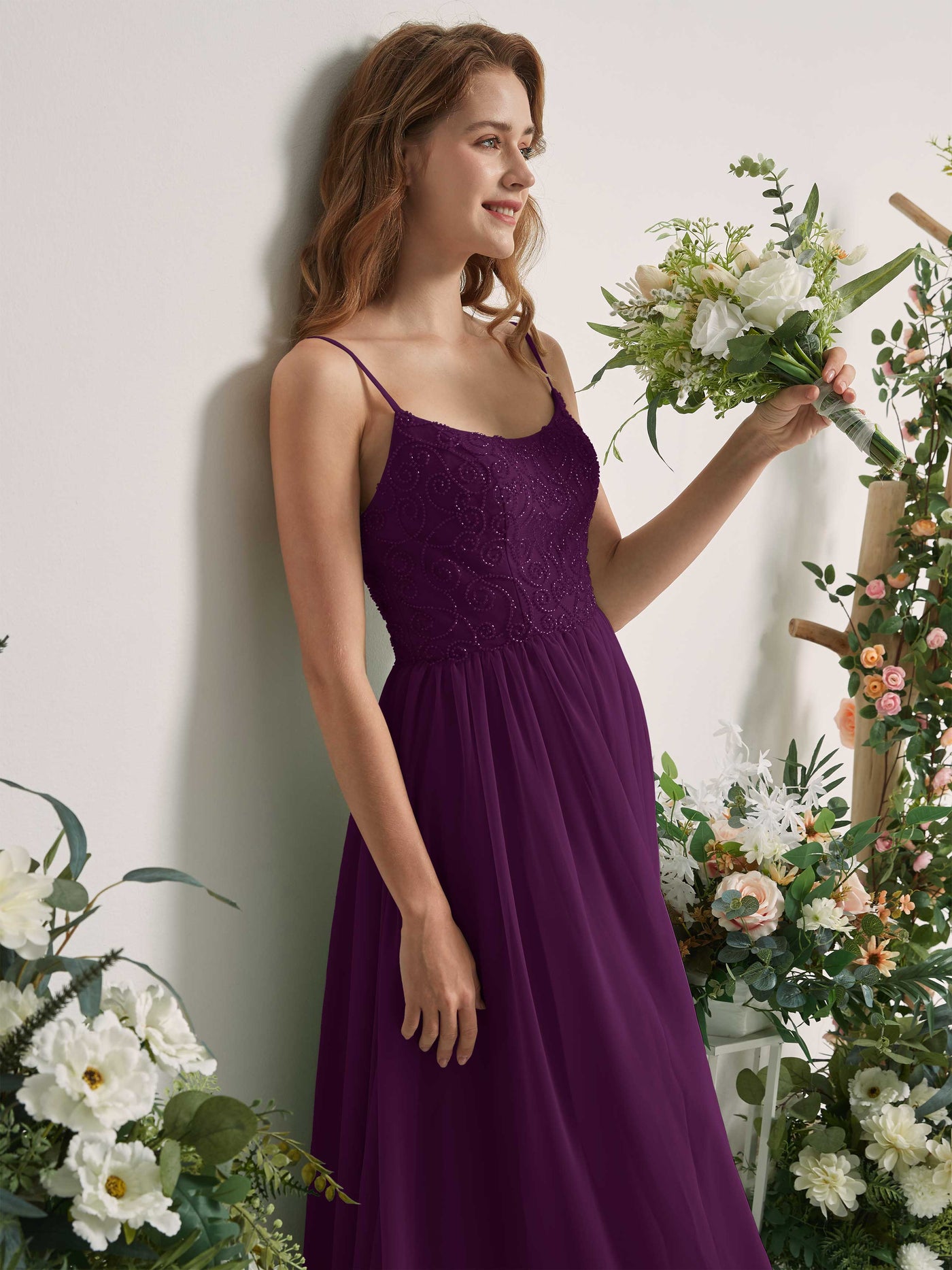 Carlyna Robe trapèze encolure dégagée longueur ras du sol mousseline demoiselle d'honneur Pourpre #couleur_pourpre