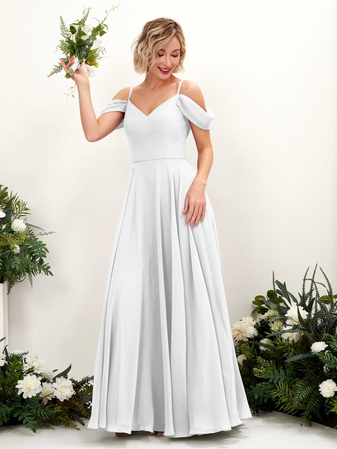 Carlyna Robe trapèze Épaule Dénudée Longueur ras du sol Mousseline demoiselle d'honneur Blanc #couleur_blanc
