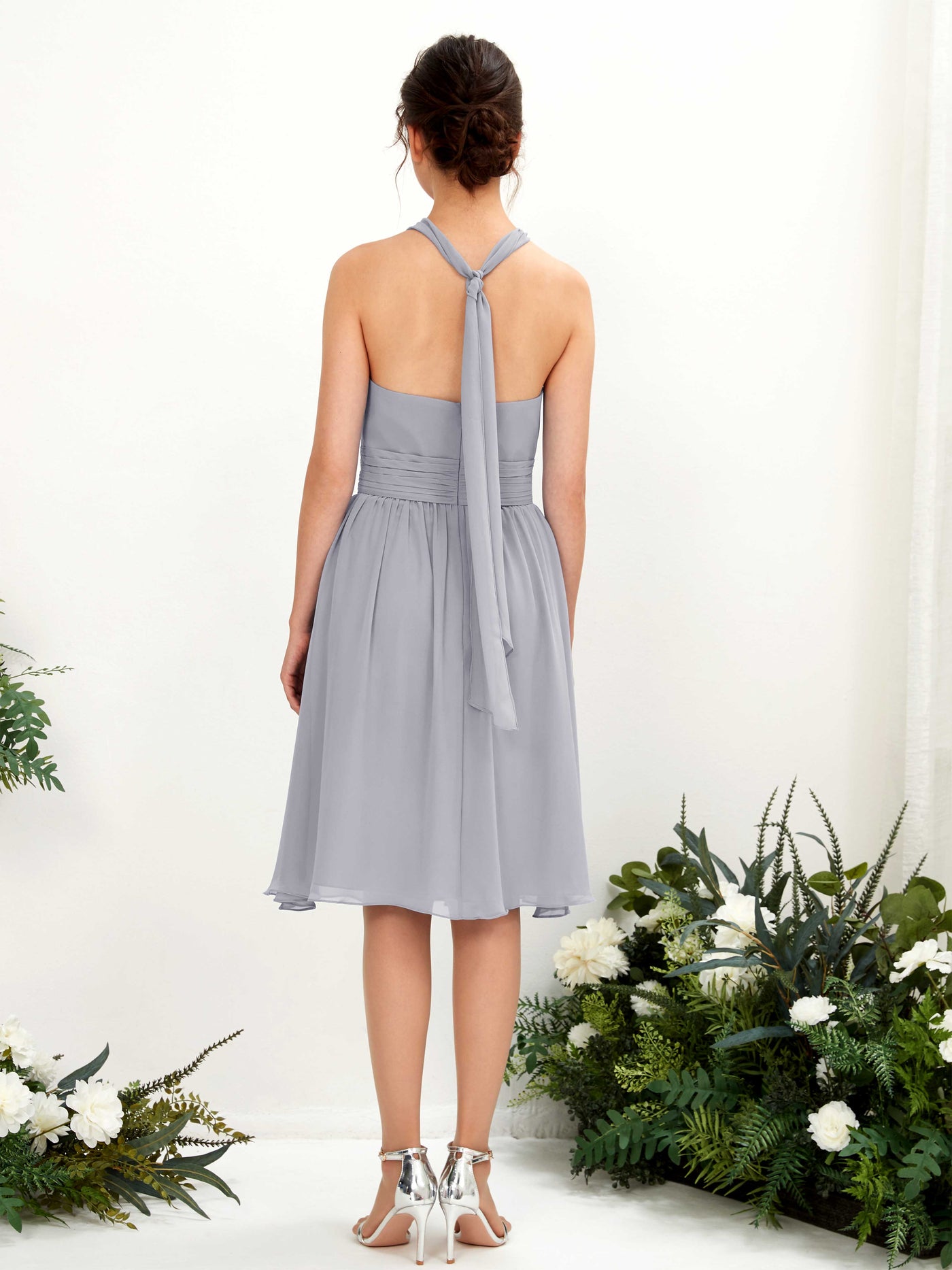 Carlyna Robe trapèze licou longueur genou mousseline froncé demoiselle d'honneur Lavande Poudrée #couleur_lavande-poudr-e