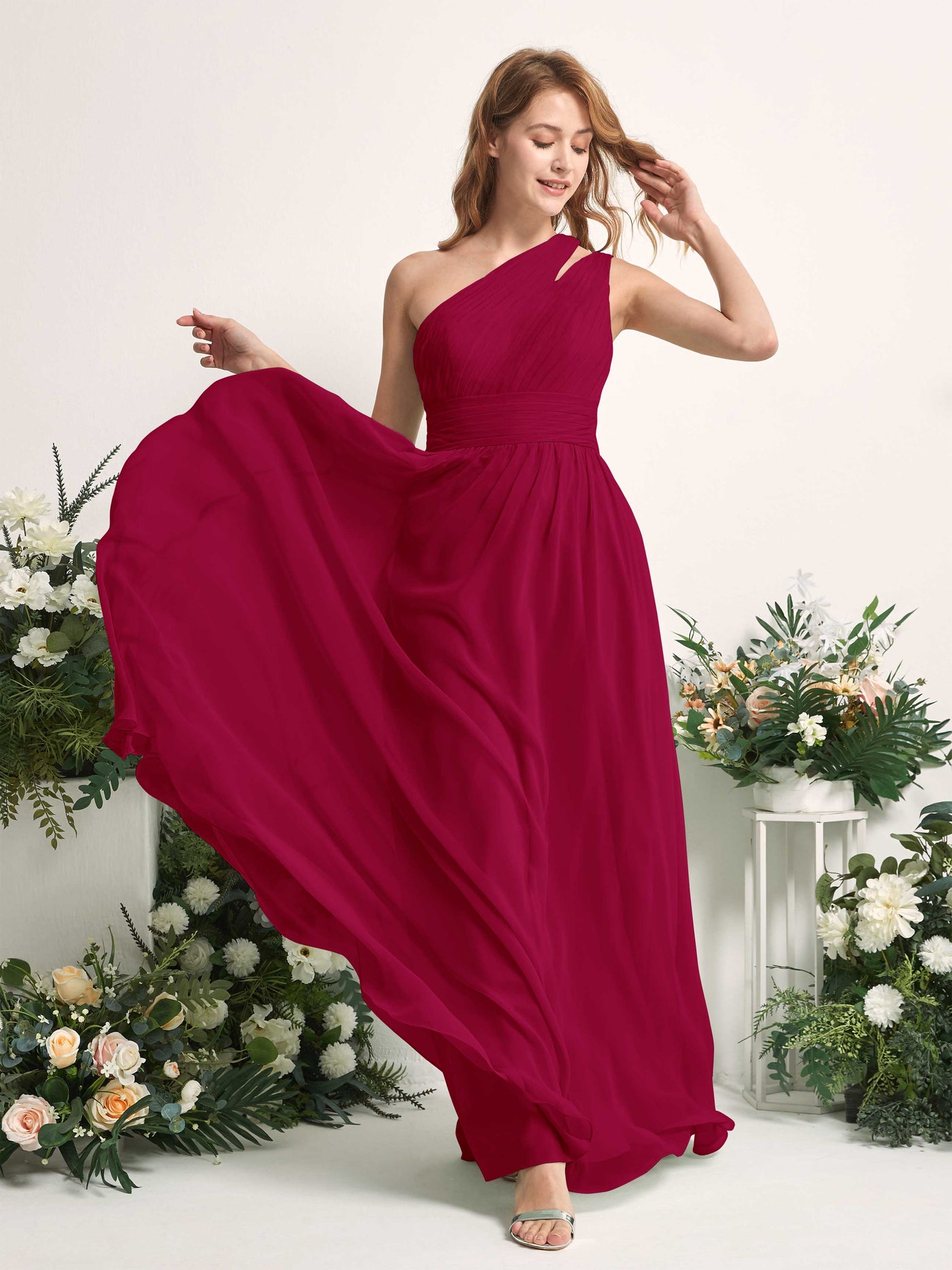 Carlyna Robe Trapèze Longueur ras du sol Décolleté Asymétrique Mousseline Demoiselle d'honneur Rouge Bouffon #couleur_rouge-bouffon